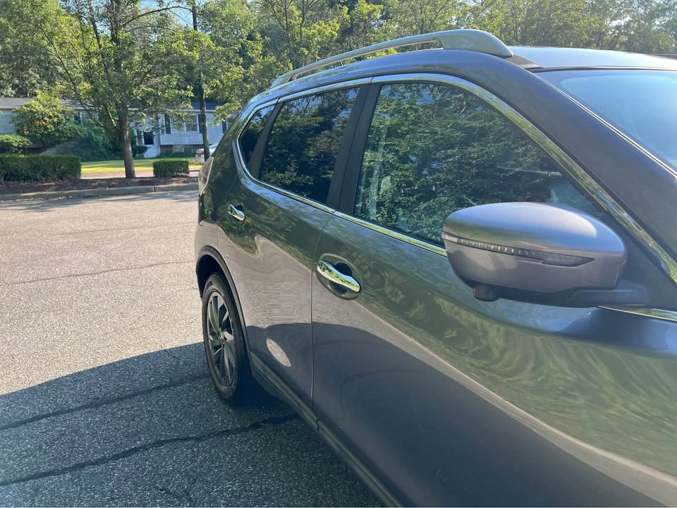 2016 Nissan Rogue - Image 2 of 5