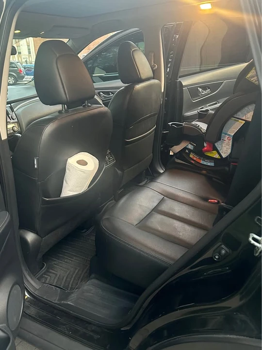 2016 Nissan Rogue - Image 6 of 11