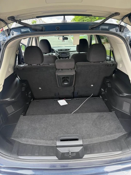 2016 Nissan Rogue - Image 7 of 9