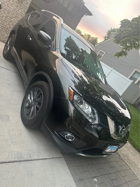 2016 Nissan Rogue - Image 8 of 11