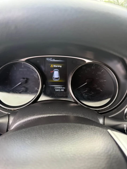 2016 Nissan Rogue - Image 9 of 9