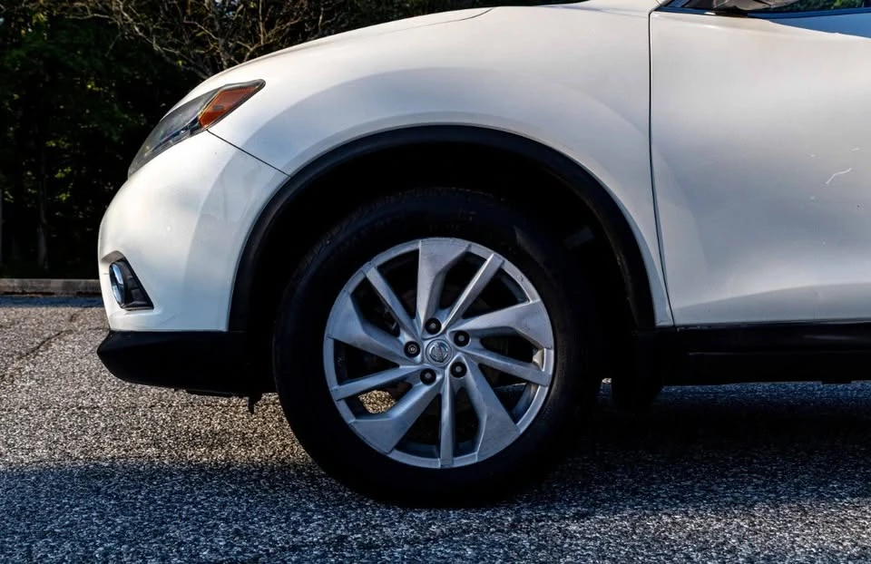 2016 Nissan Rogue - Image 7 of 12