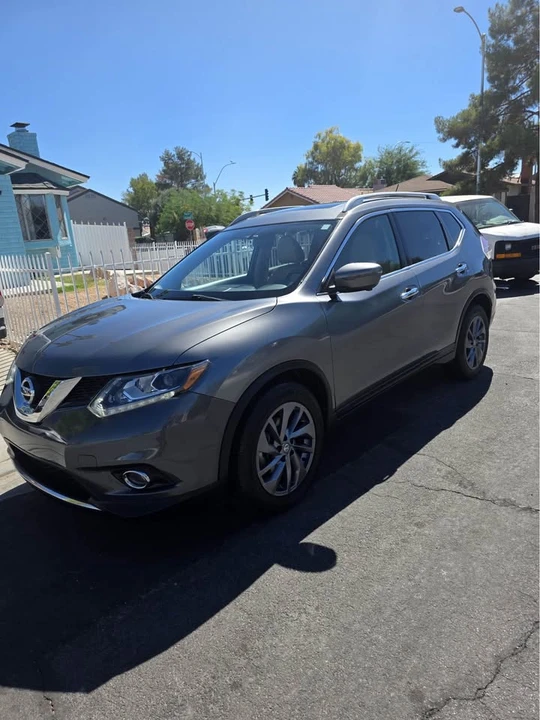 2016 Nissan Rogue - Image 3 of 10