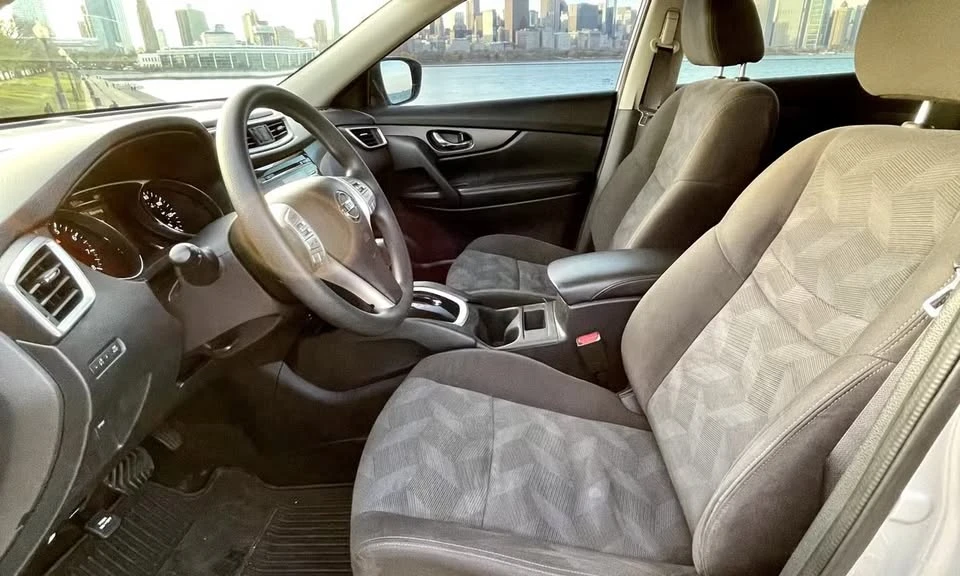 2016 Nissan Rogue - Image 12 of 15