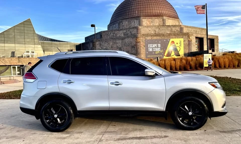 2016 Nissan Rogue - Image 6 of 15