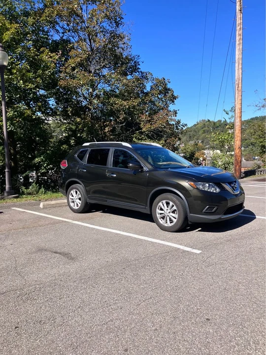 2016 Nissan Rogue - Image 3 of 15
