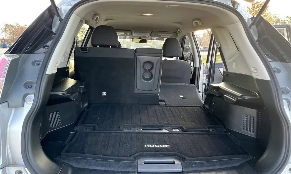 2016 Nissan Rogue - Image 15 of 15