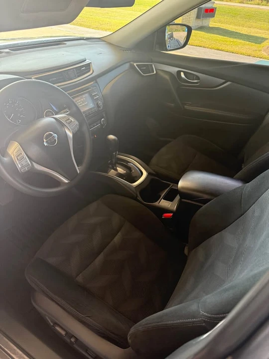 2016 Nissan Rogue - Image 6 of 6