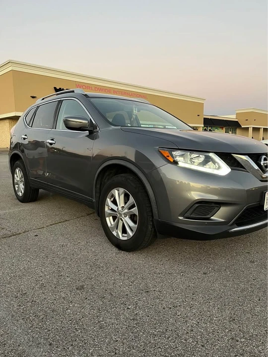 2016 Nissan Rogue - Image 9 of 20
