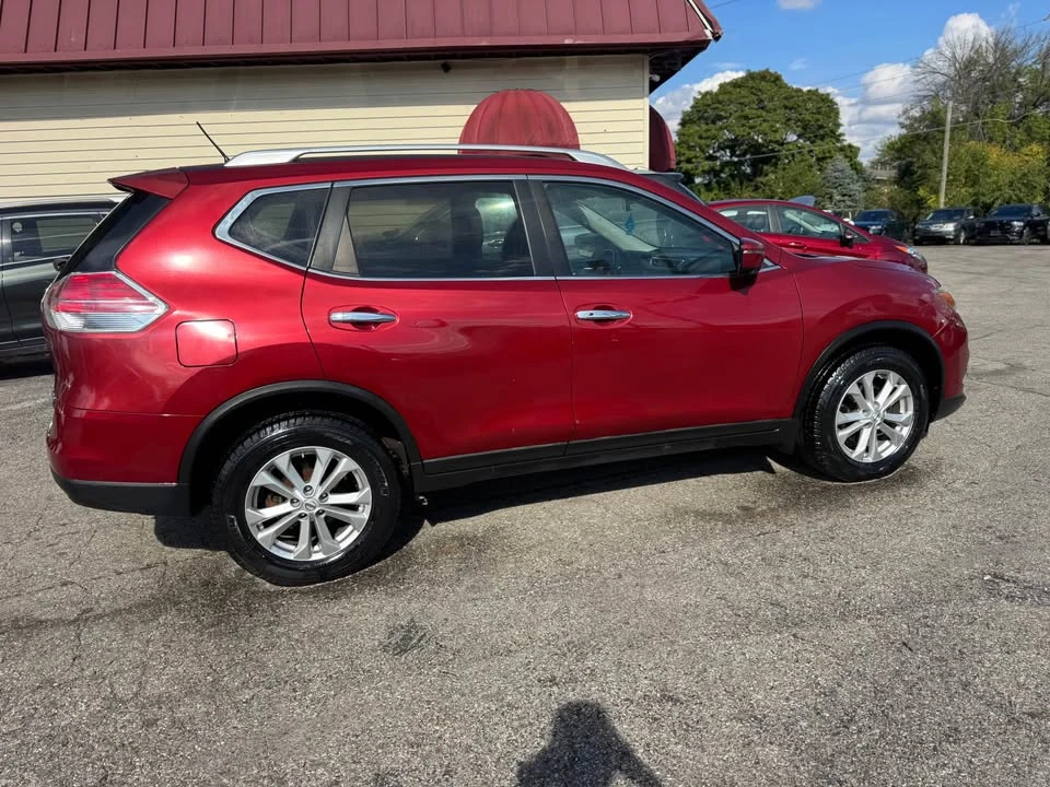 2016 Nissan Rogue - Image 9 of 20
