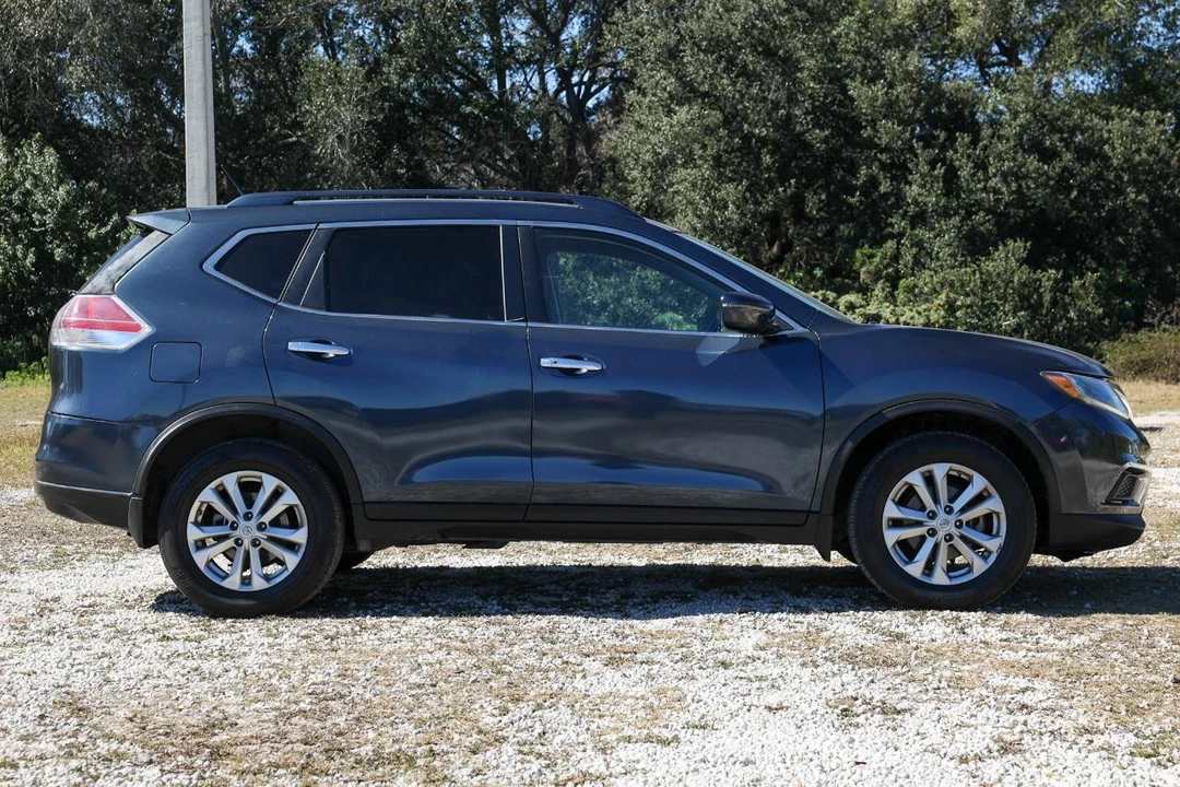 2016 Nissan Rogue - Image 13 of 21