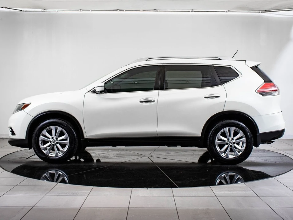 2016 Nissan Rogue - Image 12 of 21