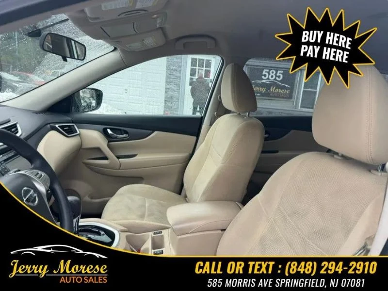 2016 Nissan Rogue - Image 10 of 12