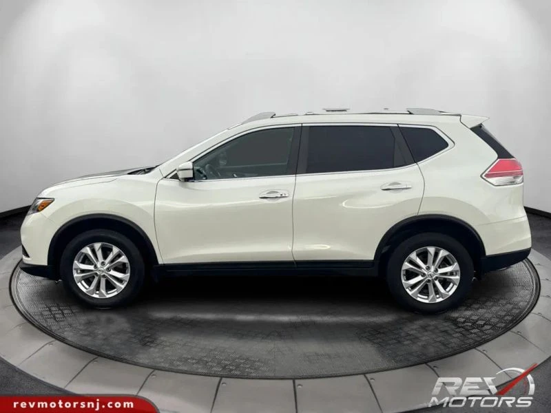 2016 Nissan Rogue - Image 2 of 12
