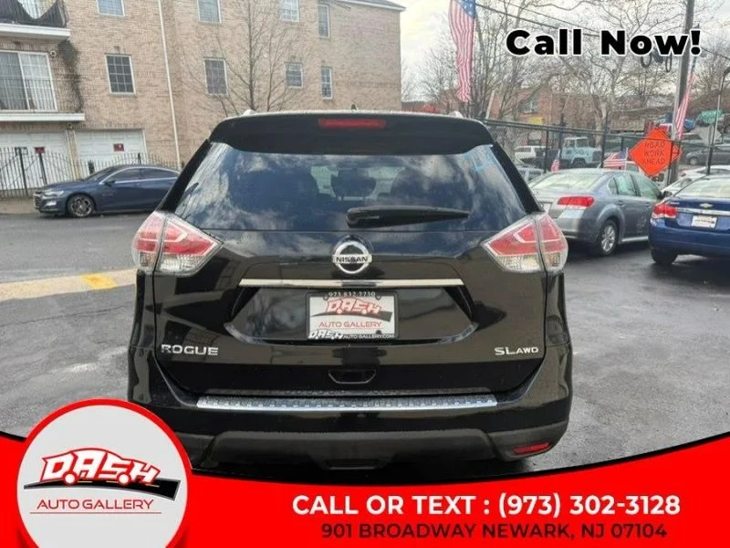 2016 Nissan Rogue - Image 6 of 12