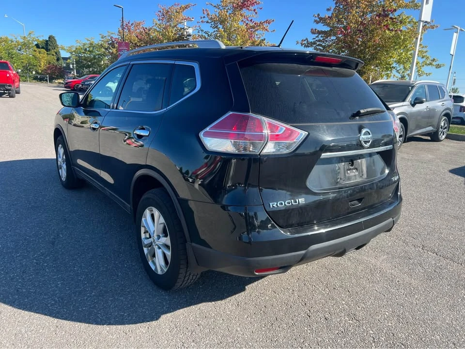 2016 Nissan Rogue - Image 7 of 14