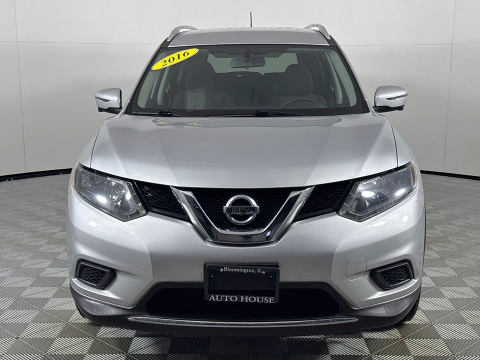 2016 Nissan Rogue - Image 9 of 12