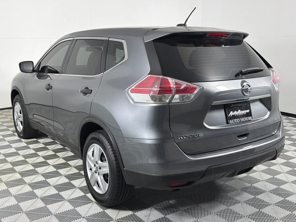 2016 Nissan Rogue - Image 7 of 12