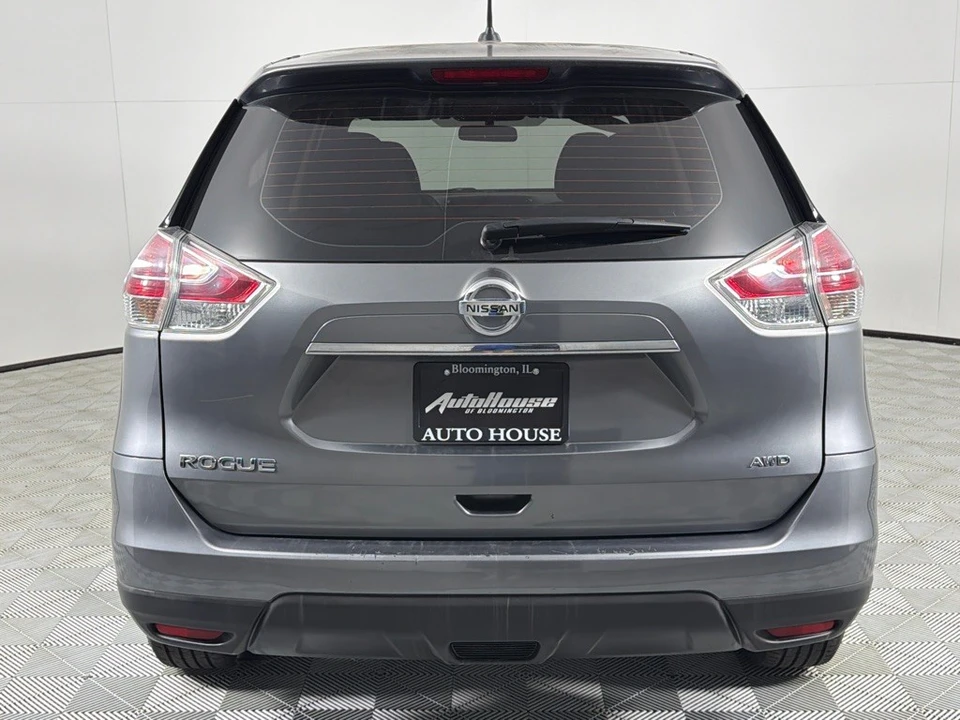 2016 Nissan Rogue - Image 6 of 12