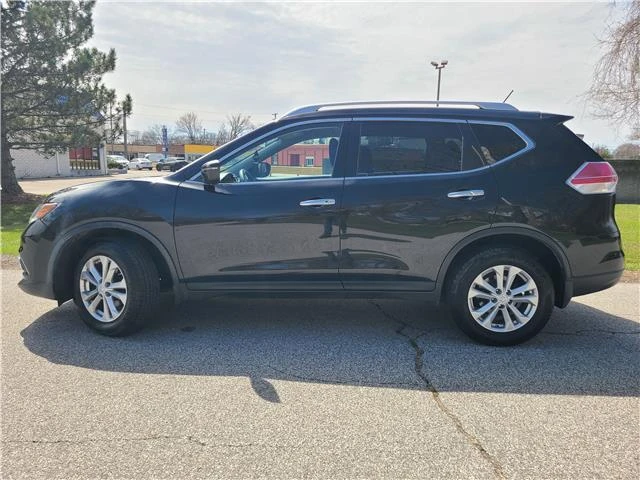 2016 Nissan Rogue - Image 2 of 12