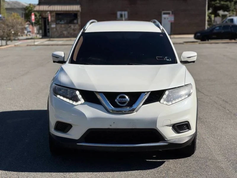2016 Nissan Rogue - Image 2 of 12