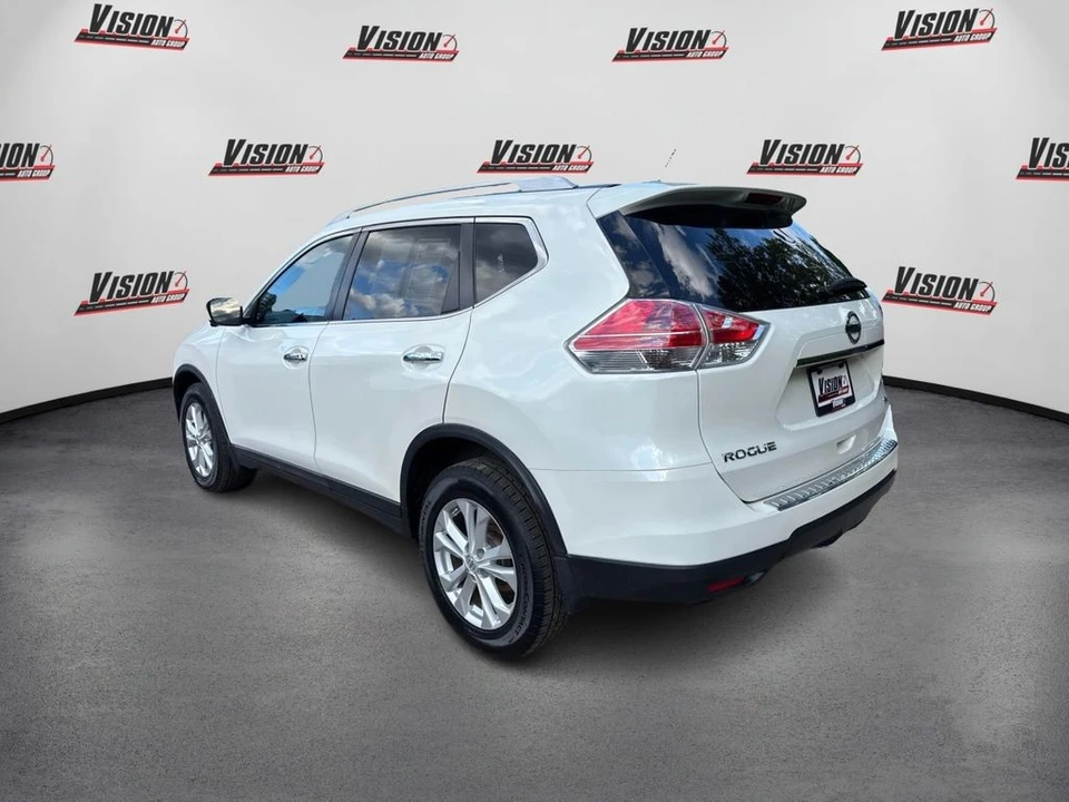 2016 Nissan Rogue - Image 7 of 12