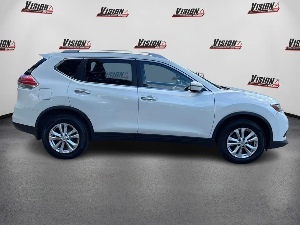 2016 Nissan Rogue - Image 4 of 12