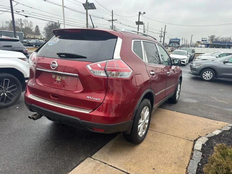 2016 Nissan Rogue - Image 5 of 12