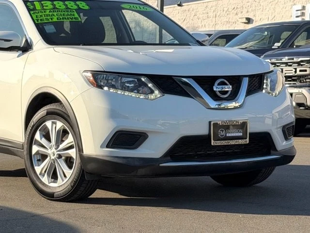 2016 Nissan Rogue - Image 3 of 12