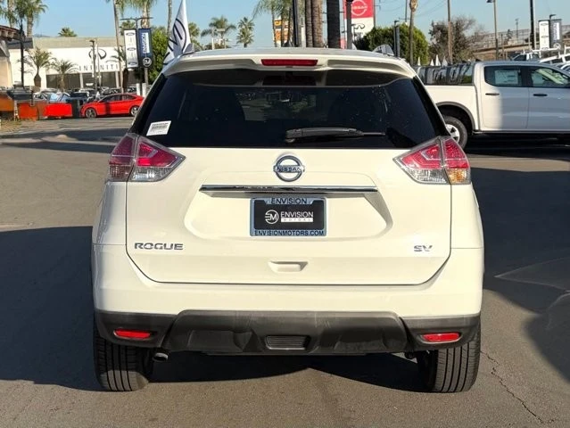 2016 Nissan Rogue - Image 6 of 12
