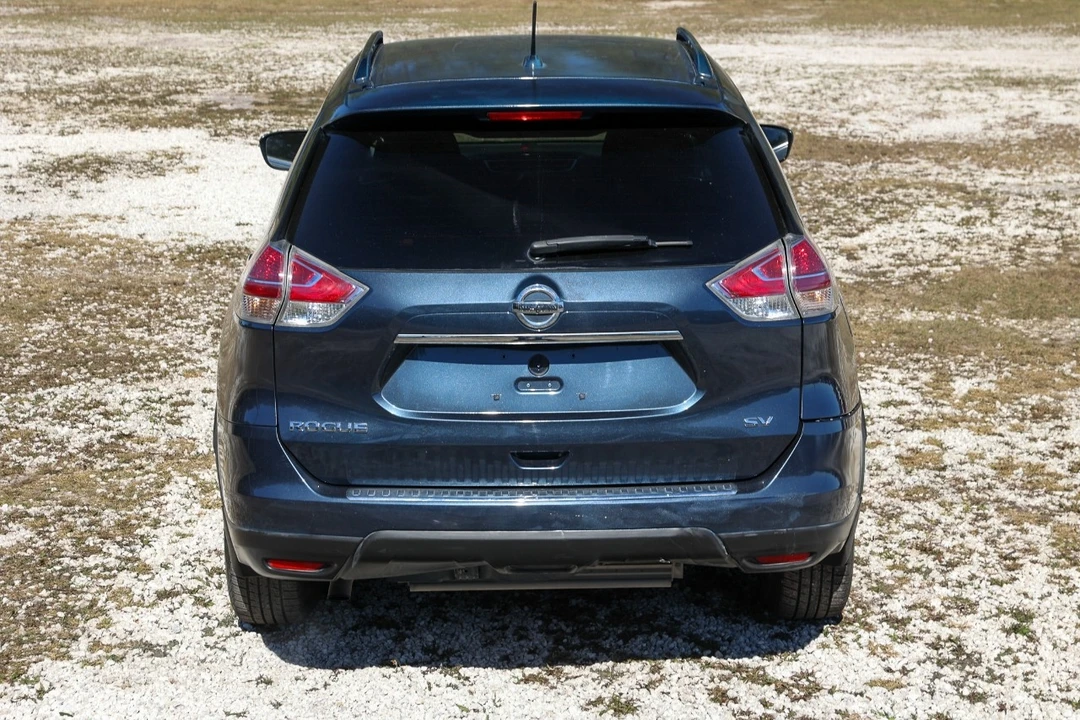 2016 Nissan Rogue - Image 9 of 12