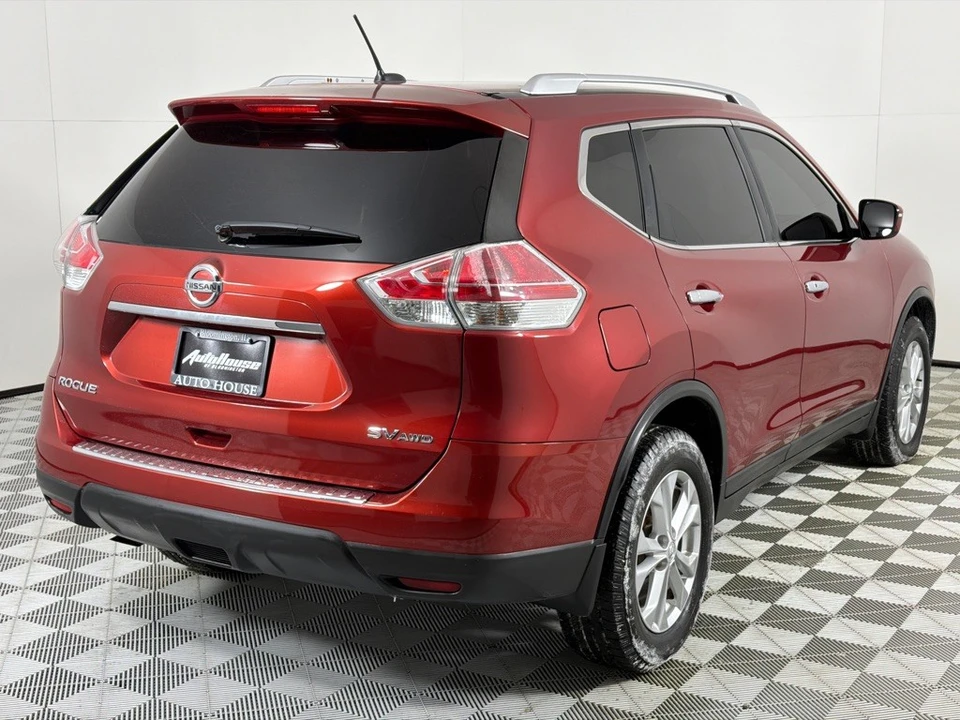 2016 Nissan Rogue - Image 5 of 12