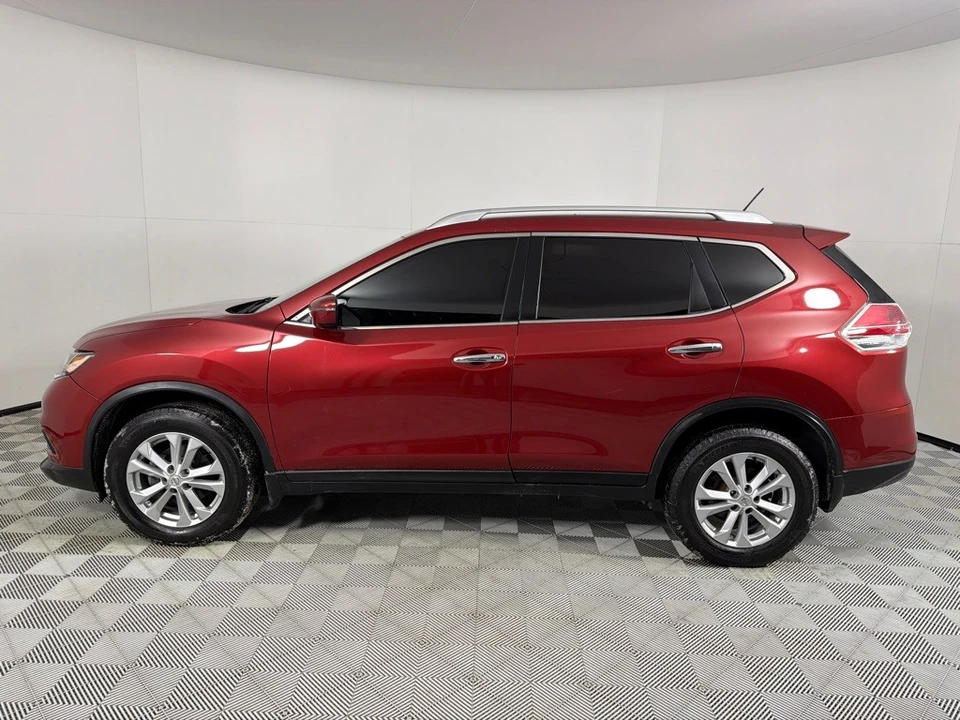 2016 Nissan Rogue - Image 8 of 12