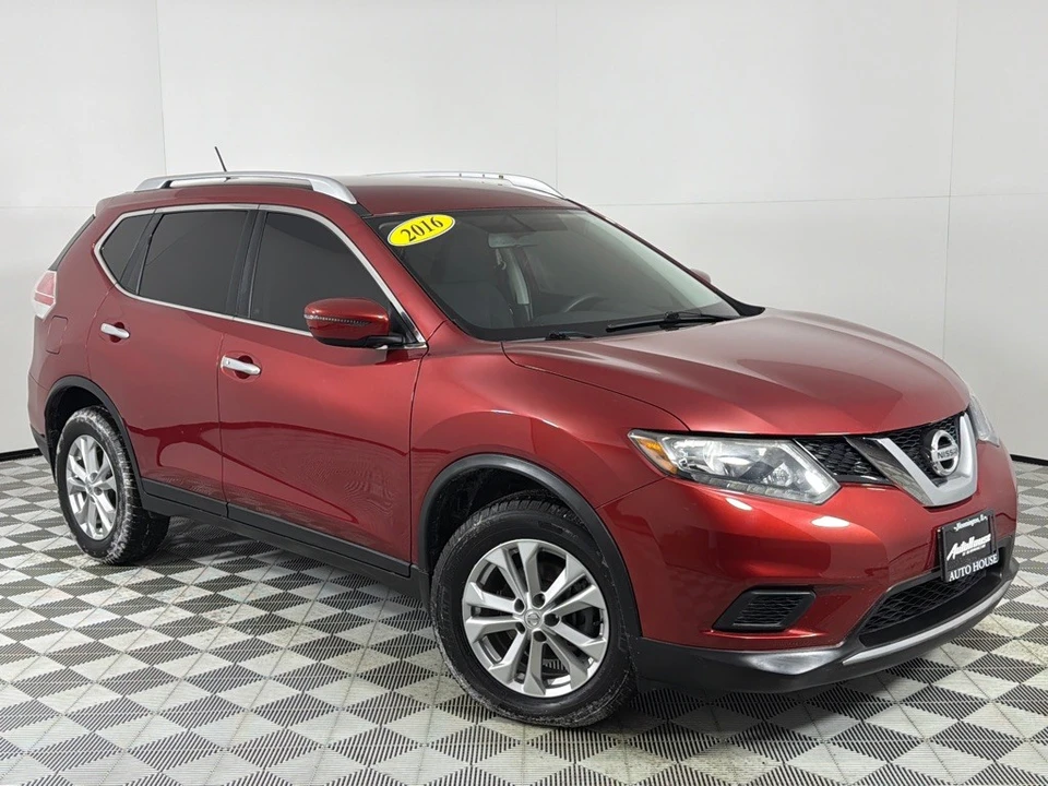 2016 Nissan Rogue - Image 2 of 12