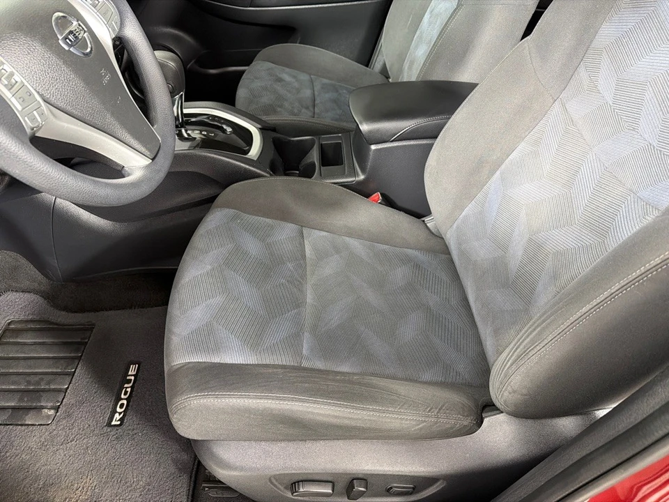 2016 Nissan Rogue - Image 11 of 12