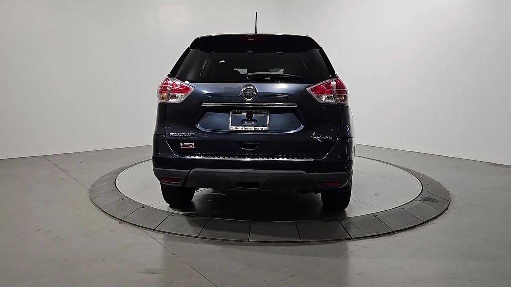 2016 Nissan Rogue - Image 4 of 12