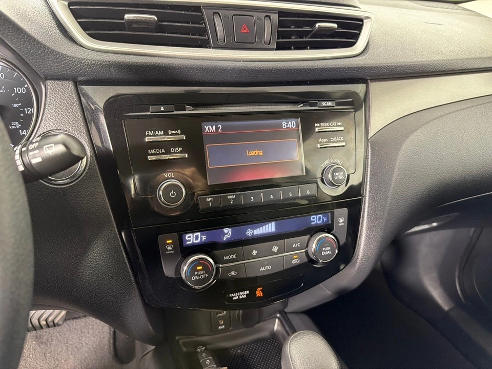 2016 Nissan Rogue - Image 16 of 21