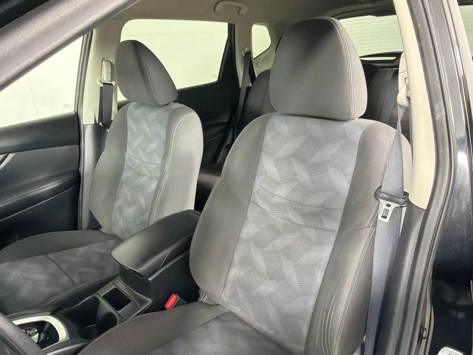 2016 Nissan Rogue - Image 13 of 21