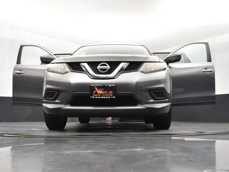 2016 Nissan Rogue - Image 11 of 12