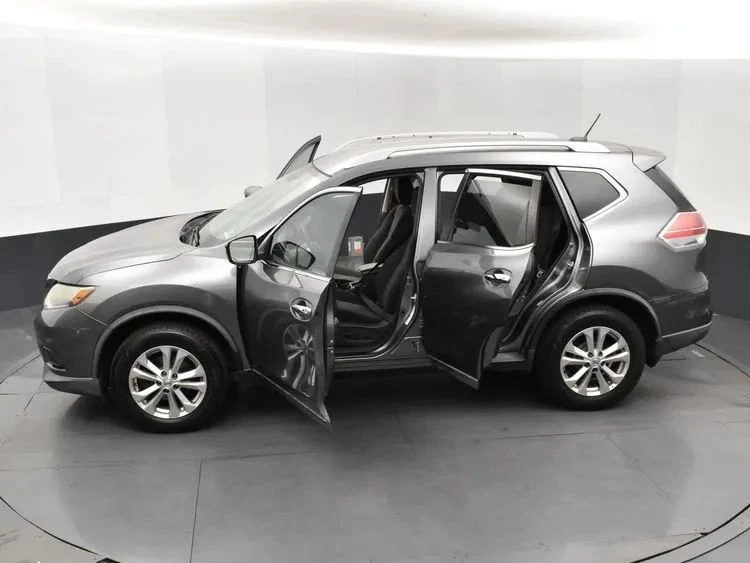 2016 Nissan Rogue - Image 7 of 12