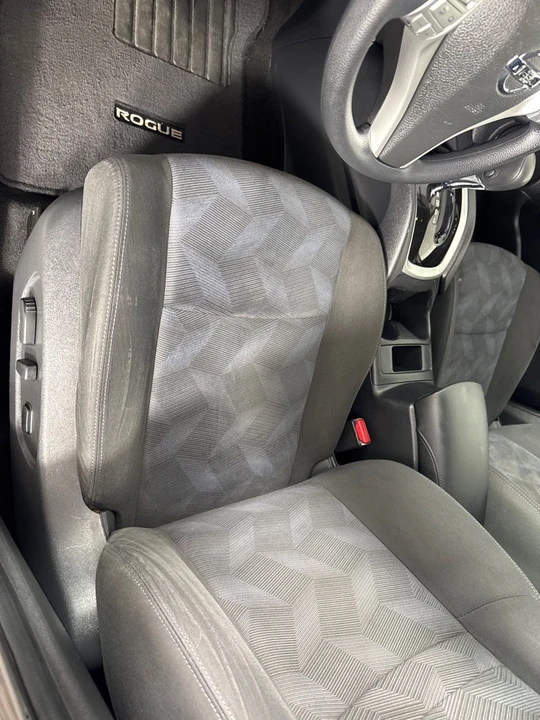 2016 Nissan Rogue - Image 12 of 21