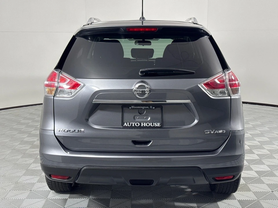 2016 Nissan Rogue - Image 4 of 12