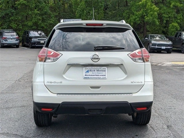 2016 Nissan Rogue - Image 5 of 12
