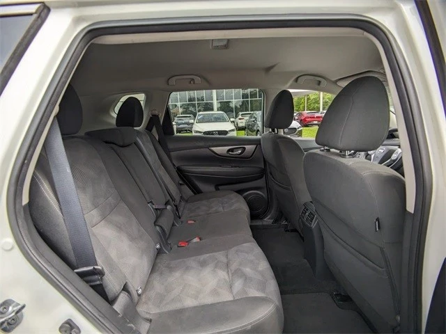 2016 Nissan Rogue - Image 12 of 12