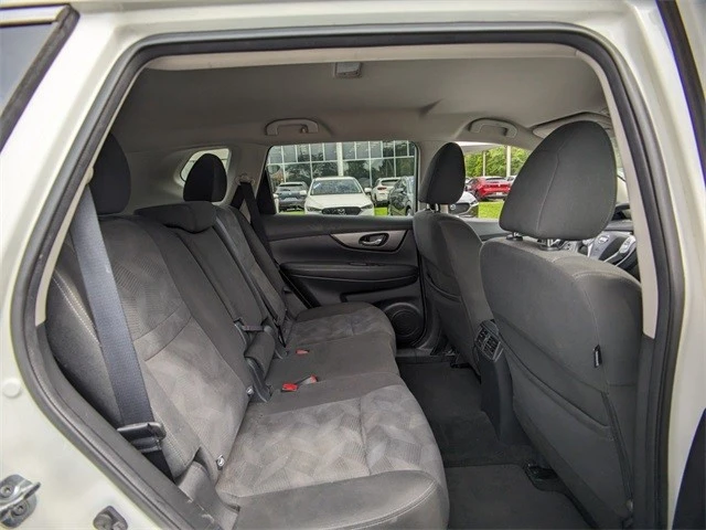 2016 Nissan Rogue - Image 12 of 12