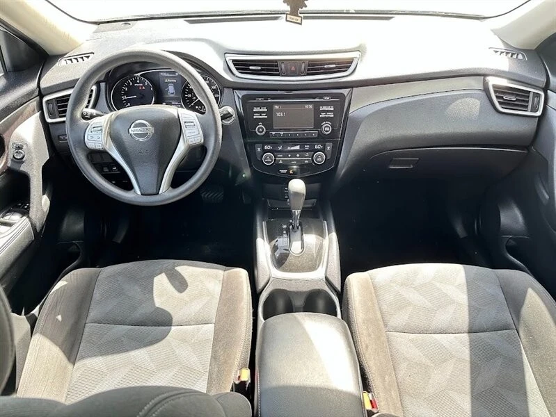 2016 Nissan Rogue - Image 2 of 21