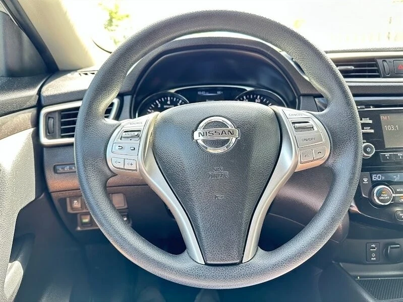 2016 Nissan Rogue - Image 19 of 21