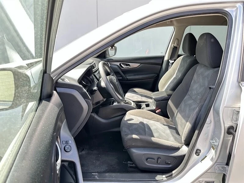 2016 Nissan Rogue - Image 4 of 21
