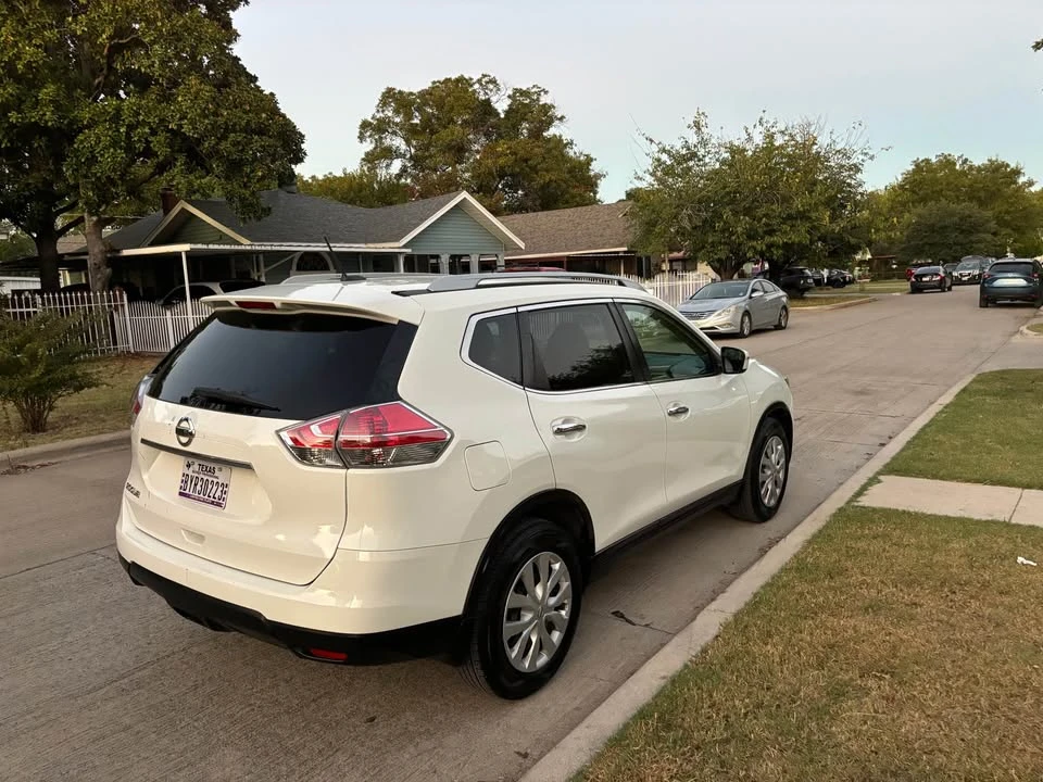 2016 Nissan Rogue - Image 7 of 14