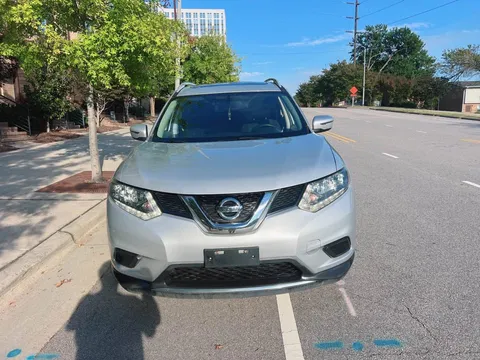 2016 Nissan Rogue SV Sport Utility 4D